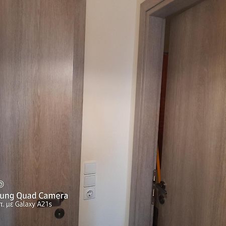 Antoine Apartment Sea Side Цуцурос Экстерьер фото