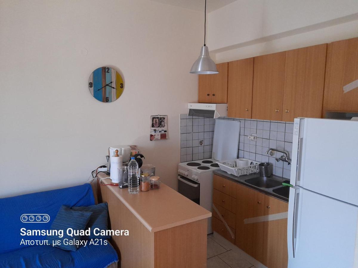 Antoine Apartment Sea Side Цуцурос Экстерьер фото