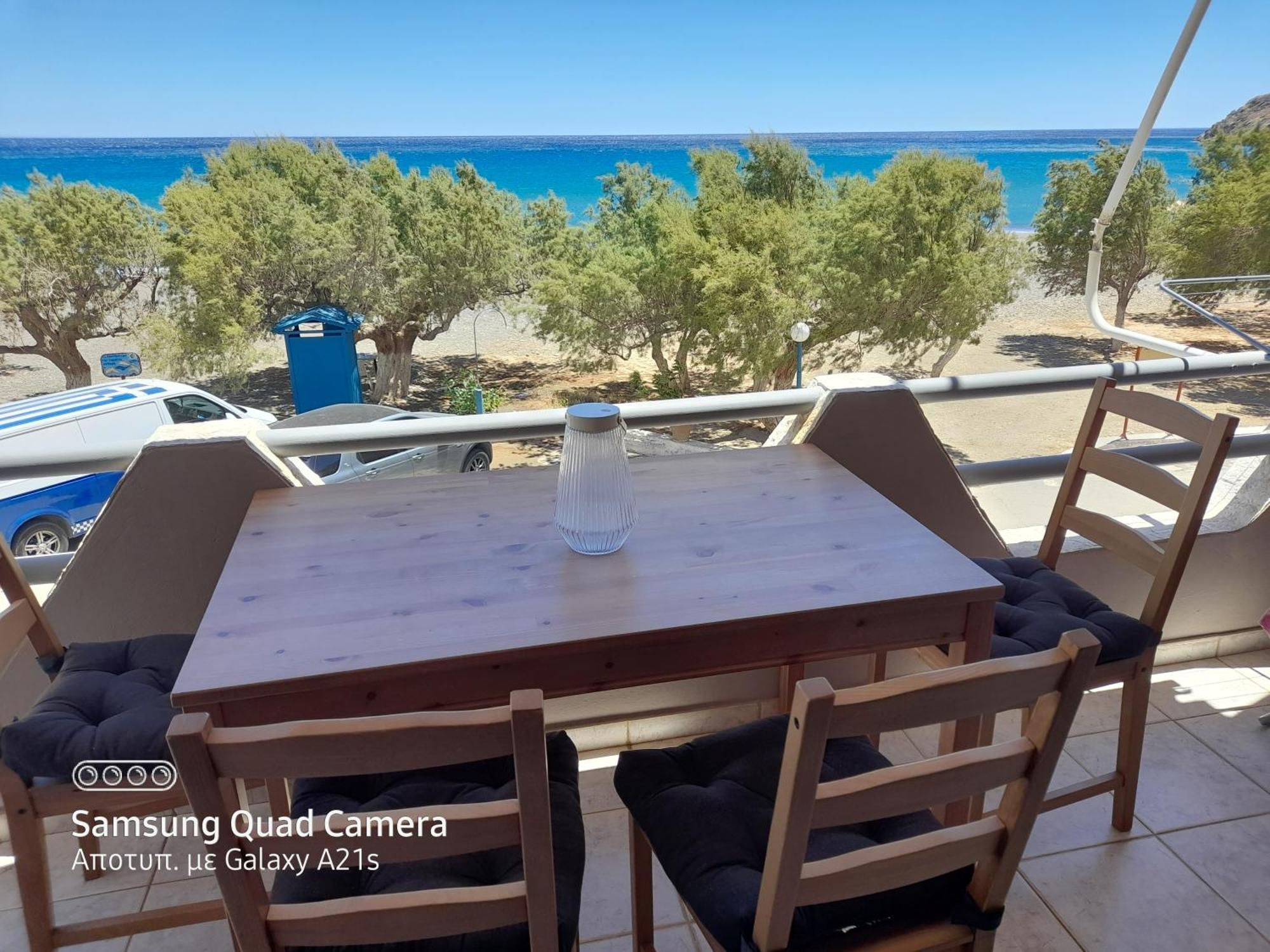Antoine Apartment Sea Side Цуцурос Экстерьер фото